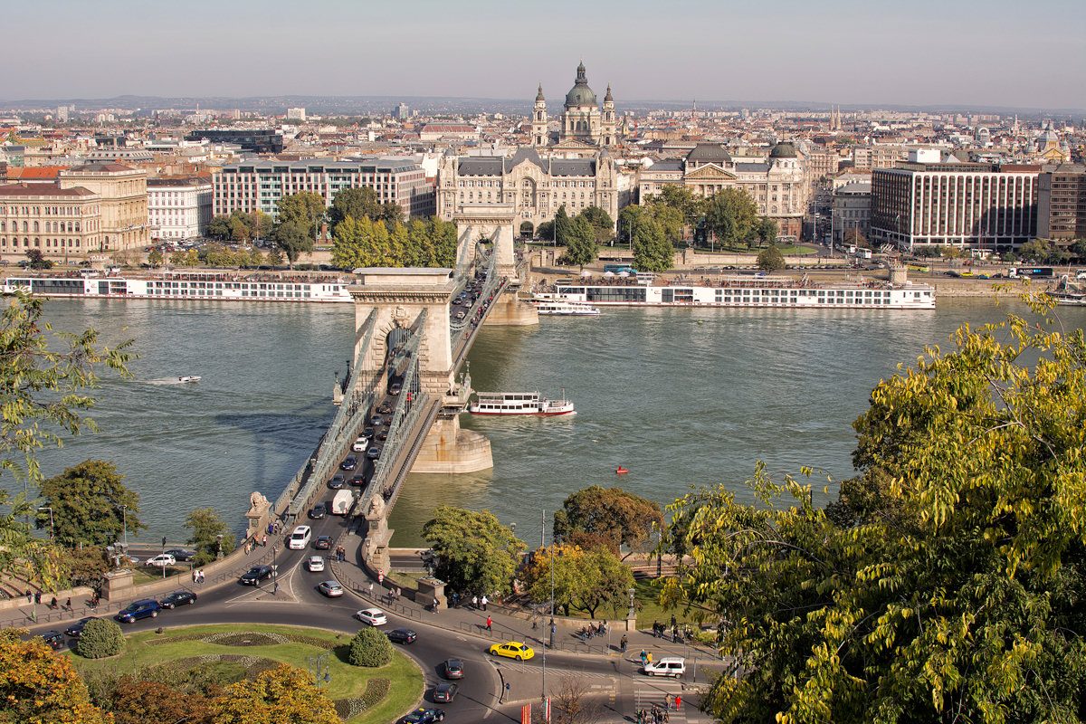 Будапешт берлин. Будапешт Париж. Budapest City. Что между Веной и Будапештом.