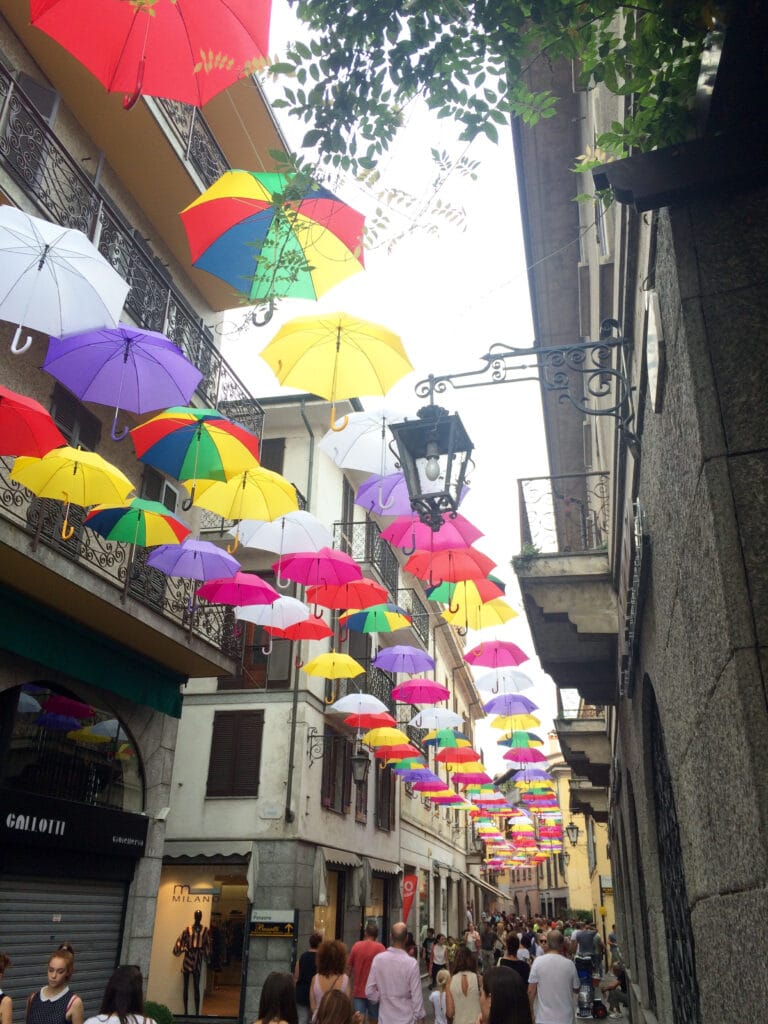 Arona