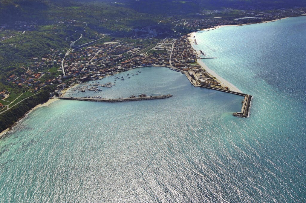 Kituo cha Vibo Marina