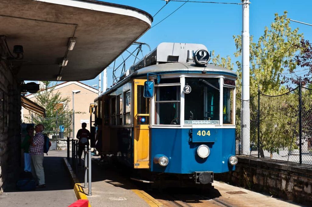 Villa Opicina station