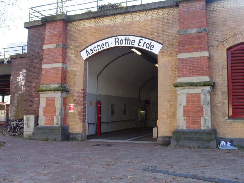 Daear Goch Aachen