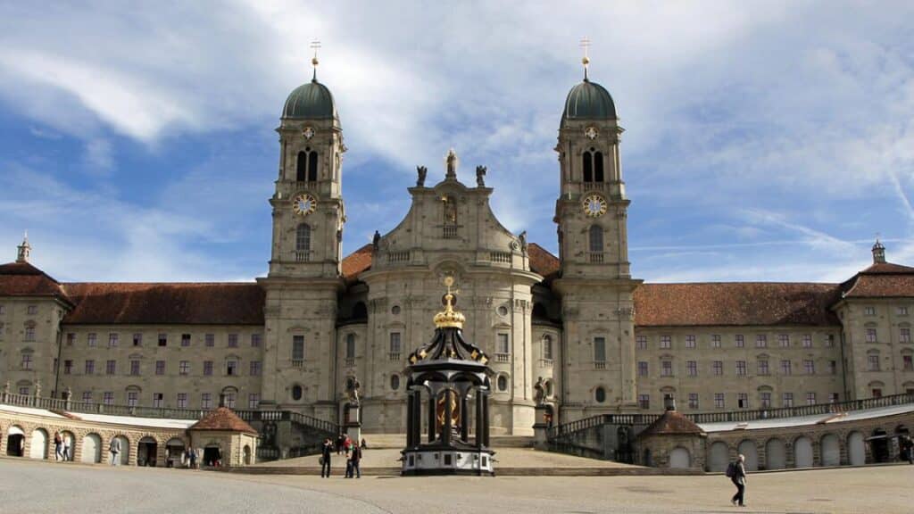 ສະຖານີ Einsiedeln