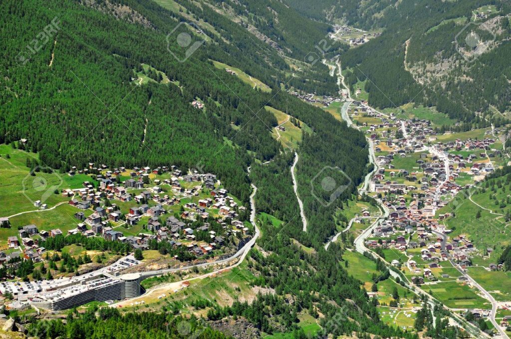 Saas Grund Post
