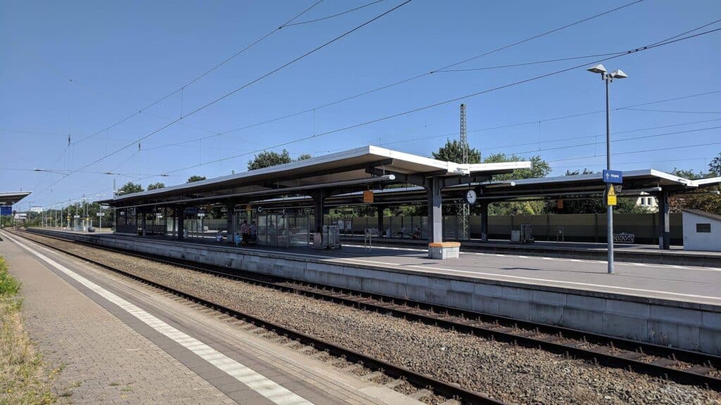 Nienburg-Weser chaw nres tsheb