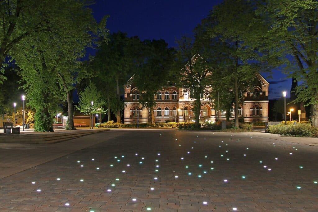 Варел