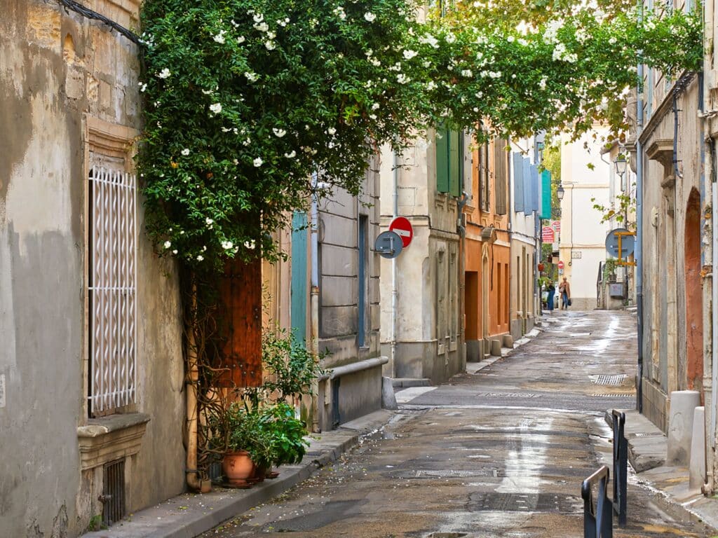 Arles