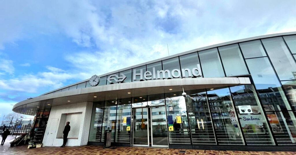 Stasiun Helmond Brouwhs