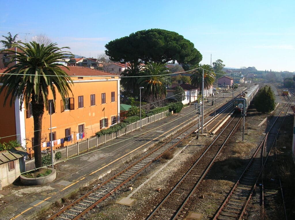 Cecchina station